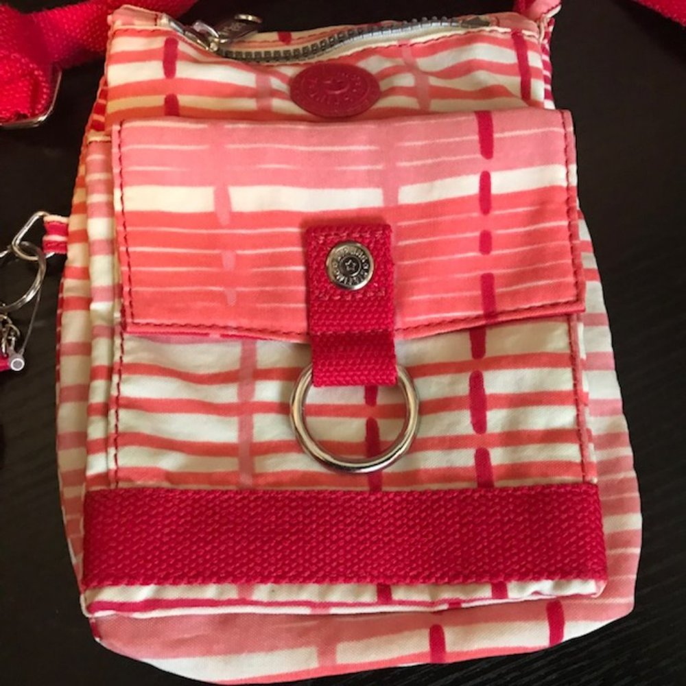 kipling crossbody Monkey  crossbody  like new